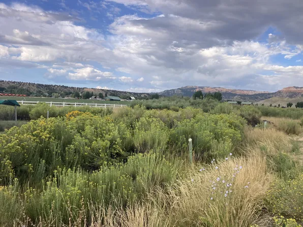 427 N Meadow Ln, Tropic, UT 84776