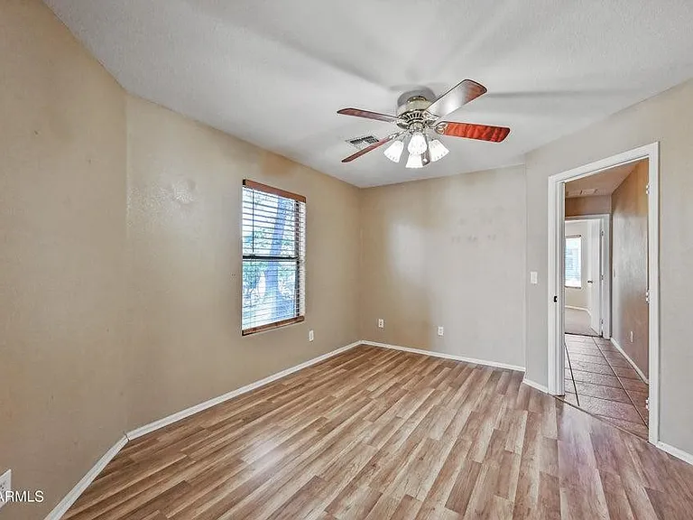 10930 W Wilshire Dr — Photo 8