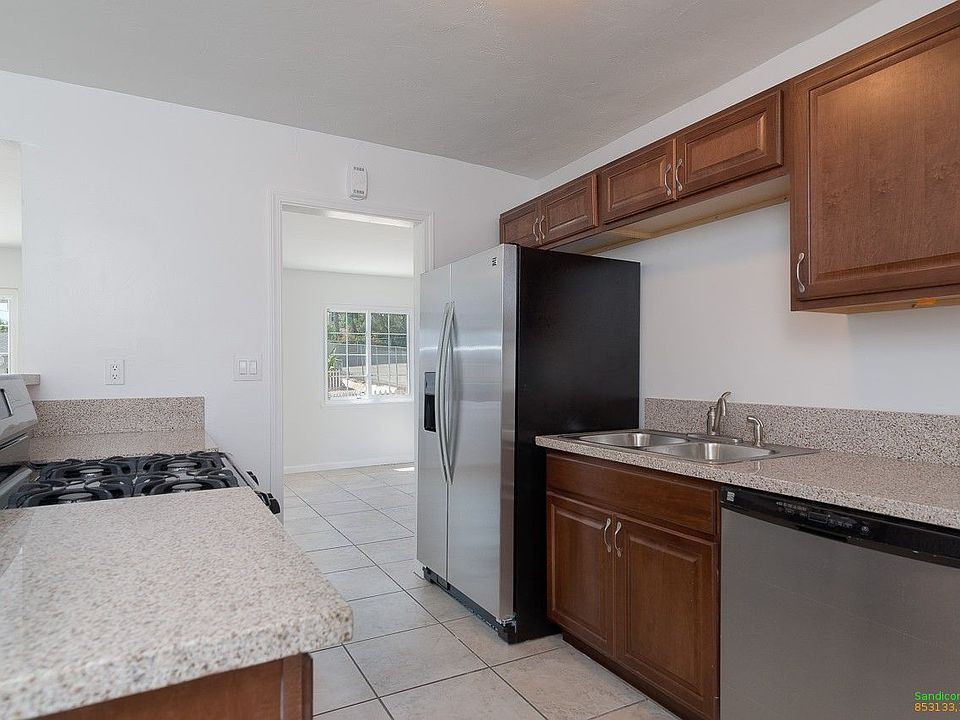 1st image of 1363 Lagan Ave