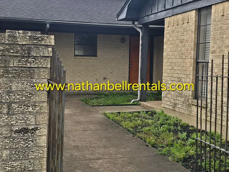 3766 Clarksville St — Photo 2