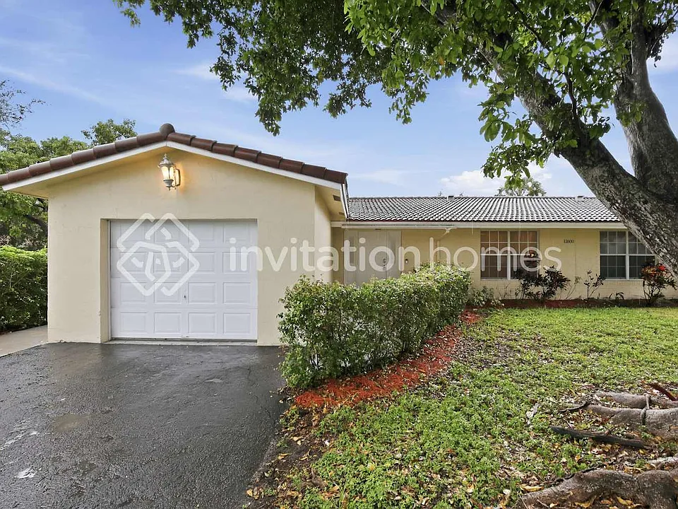 11600 NW 27th Ct #2