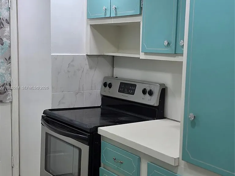 300 NE 191st St #218 — Photo 2