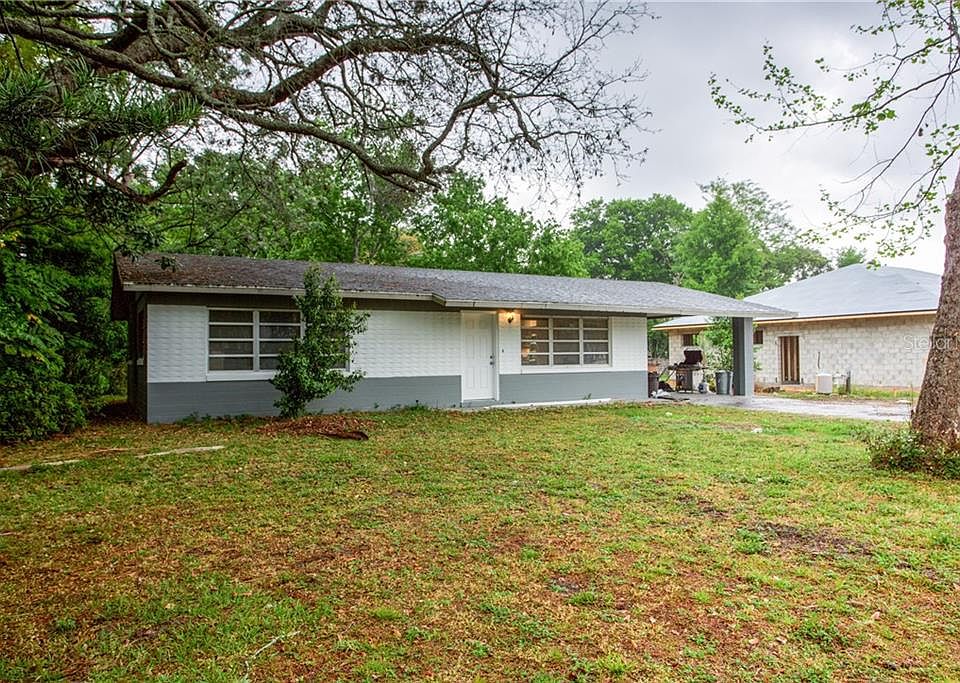 1st image of 2450 Palmetto Dr