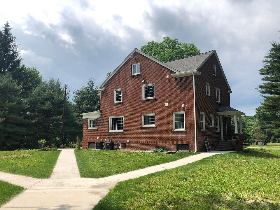 1st image of 430 W Streetsboro St