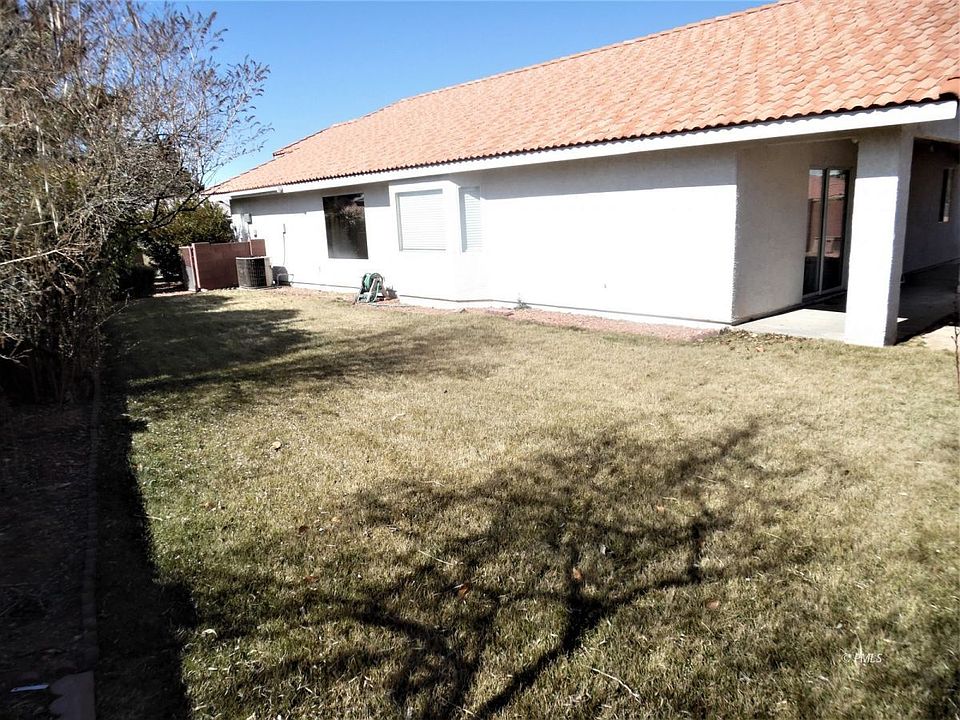 2nd image of 1501 W View Dr
