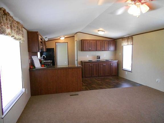 living room/kitchen_1