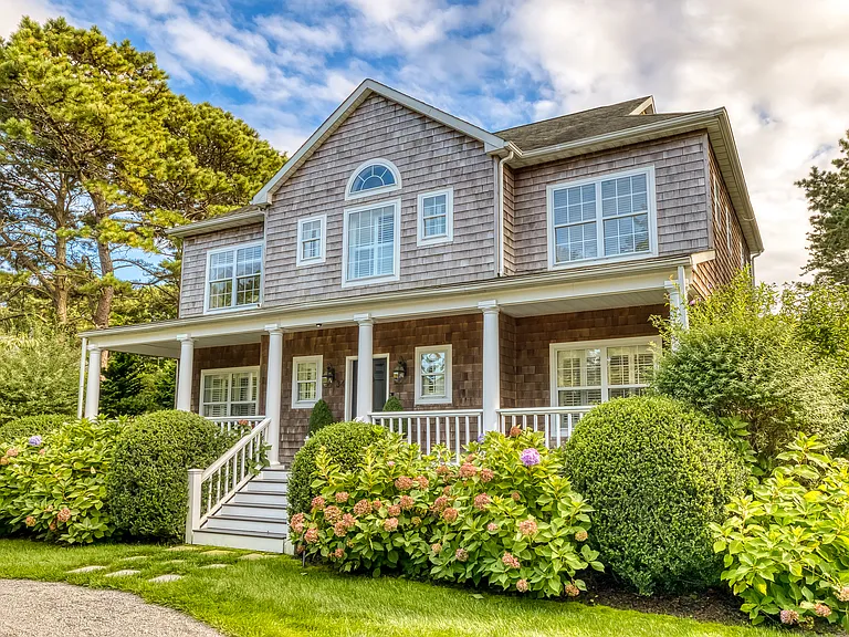 34 Longview Rd — Photo 3