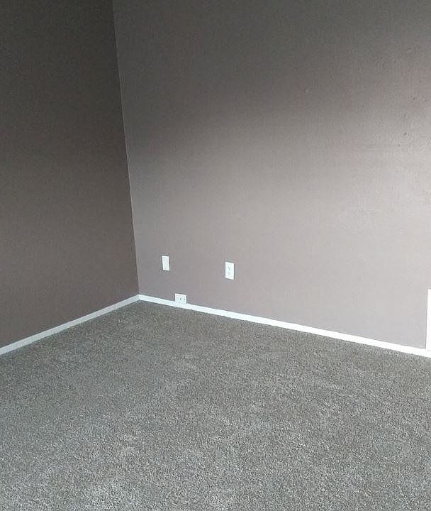 2nd image of 700 Industrial Blvd APT 112