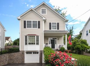 10 Rosemere St, Rye, NY 10580
