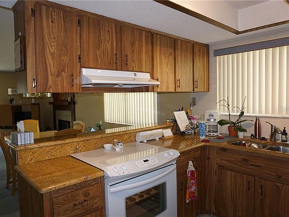 5th image of 103 Northbrook Ln
