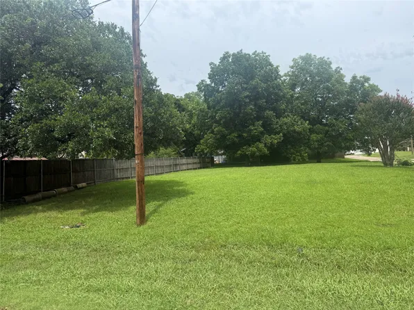 0 Manson St, Wolfe City, TX 75496