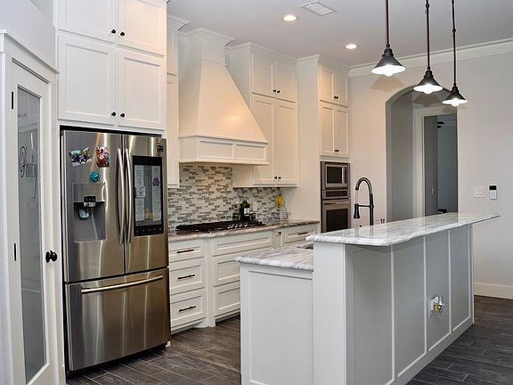 4th image of 5111 Trenwood Dr