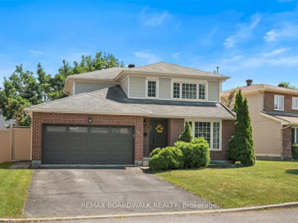 1966 Boake St, Ottawa, ON K4A 3K1