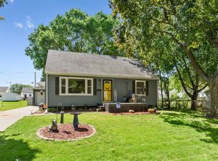 1514 10th St NW, Cedar Rapids, IA 52405