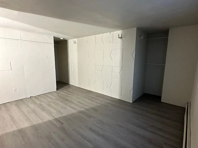 1637 Washington Ave #12 — Photo 6