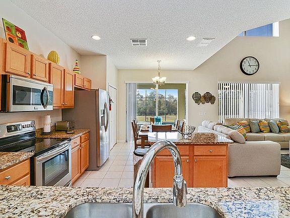 4th image of 8581 La Isla Dr