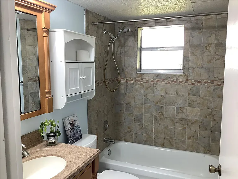 70 Normandy Ln #B — Photo 19