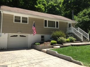 22 Old Creamery Rd, Newton, NJ 07860