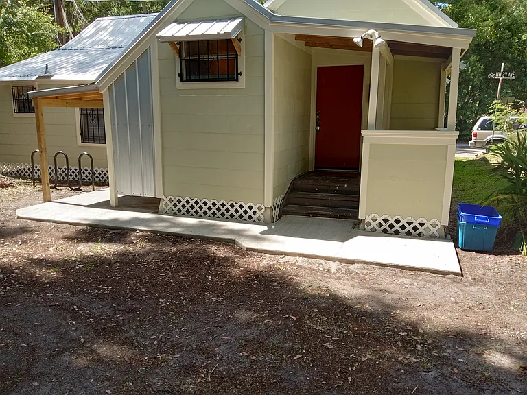 928 NW 3rd Ave — Photo 3