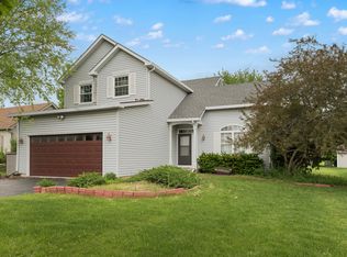 413 Juniper Dr, North Aurora, IL 60542