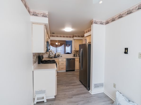 1432 Heron Way, Chalfont, PA 18914