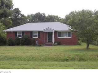 8101 Hopkins Ct, North Chesterfield, VA 23237