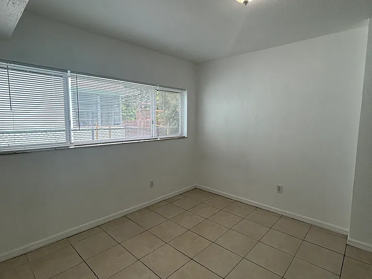 1945 Calais Dr #3 — Photo 10