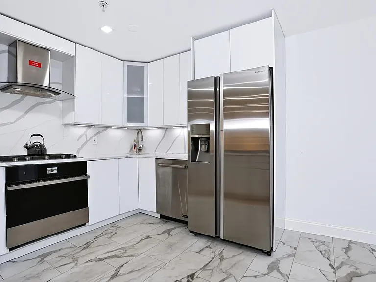 1519 Faulkner Ct — Photo 4