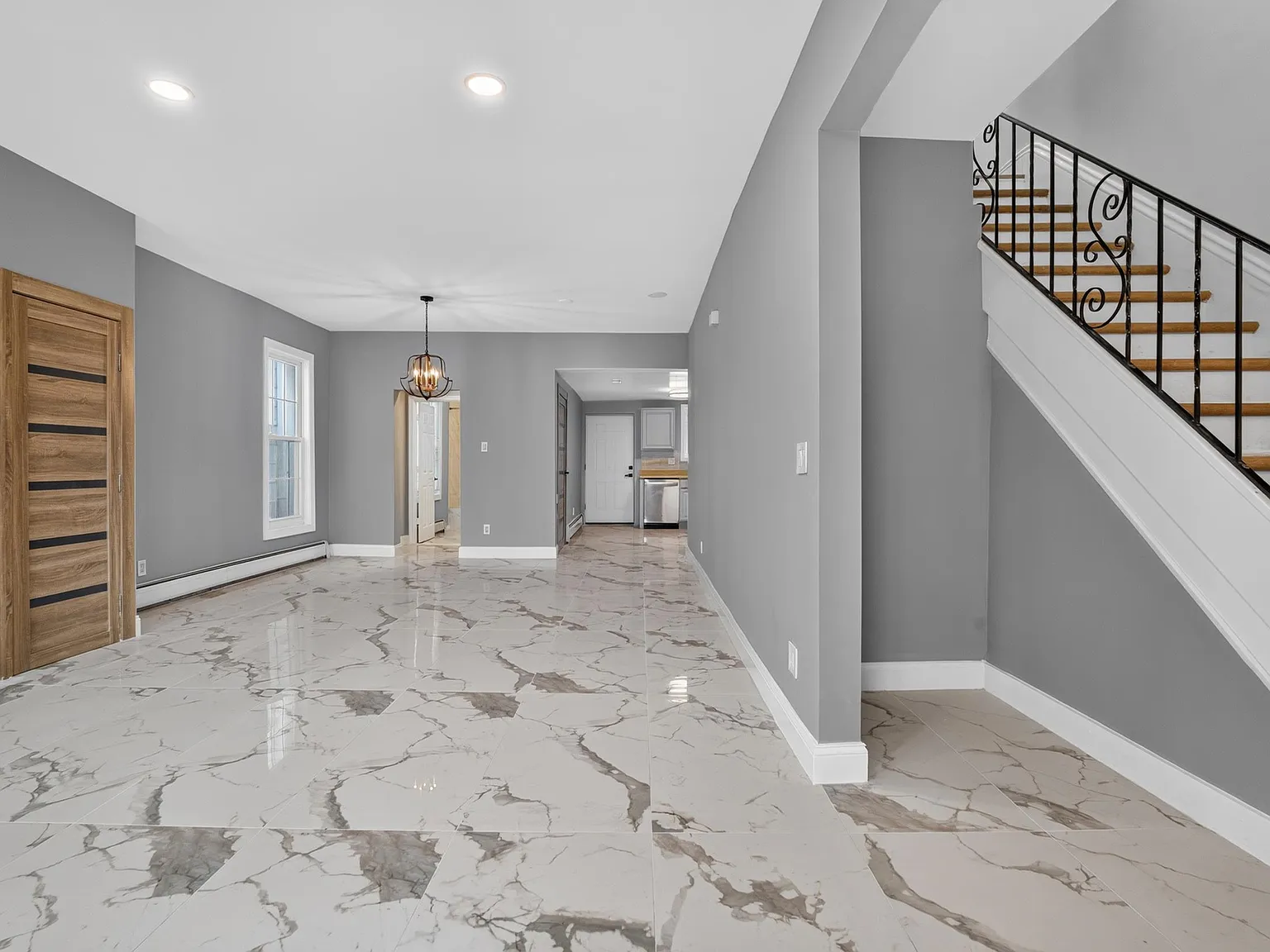4 bed, 2.0 bath, $3,000 — Photo 4