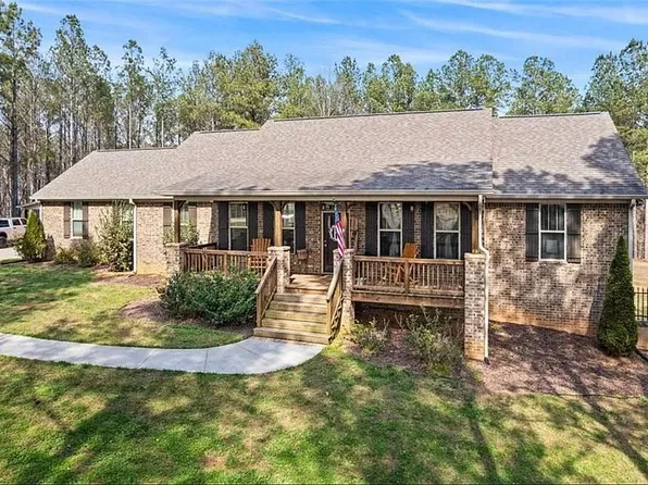 5353 Buffington Rd, Gillsville, GA 30543