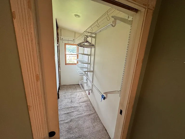 1130 W Norwegian St — Photo 8