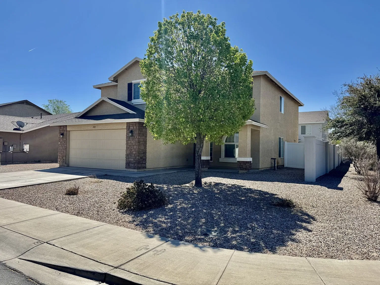 5 bed, 3.0 bath, 2620 sqft, $2,650 — Photo 3