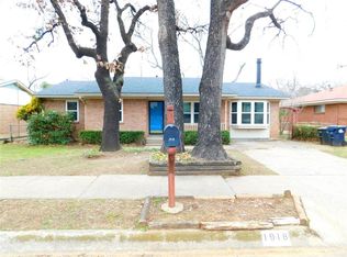 1918 Mercedes Rd, Denton, TX 76205