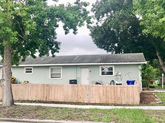 2nd image of 3001 Fairfield Ct
