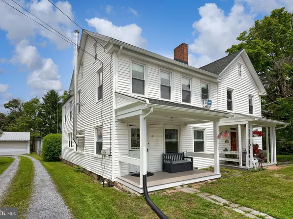 1316 Newport Rd, Manheim, PA 17545