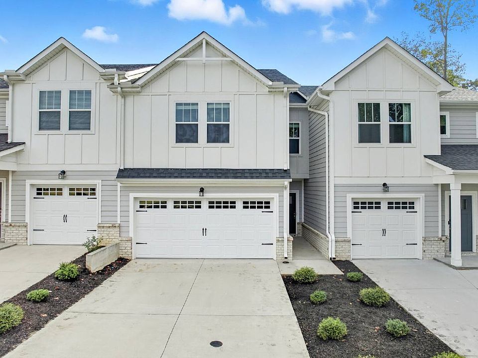 1st image of 75 Galley Ln