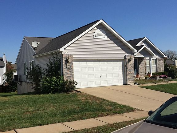 2nd image of 1824 Meadow Trails Dr