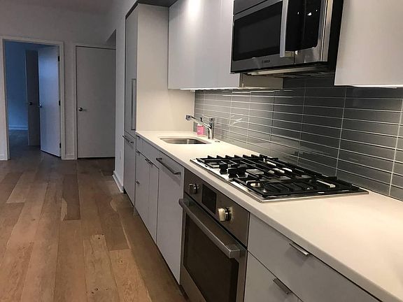 Gourmet kitchen with Bosch appliances
