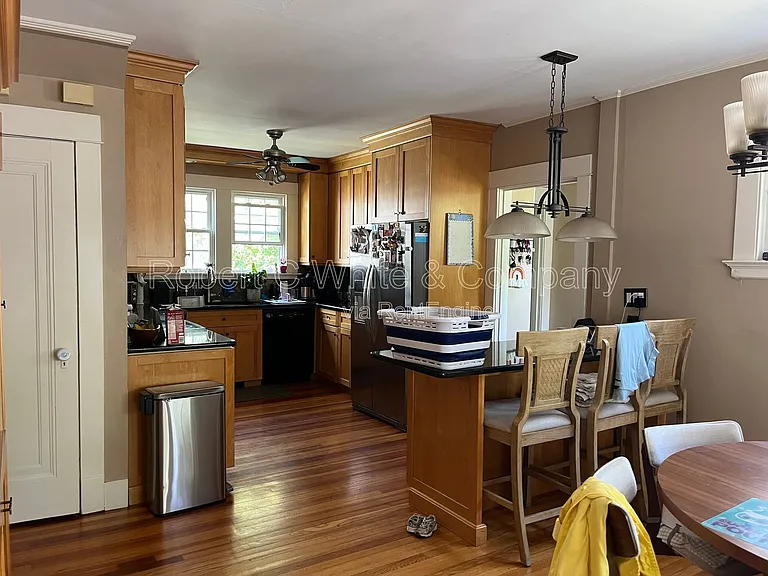 109 Ardmore St — Photo 5