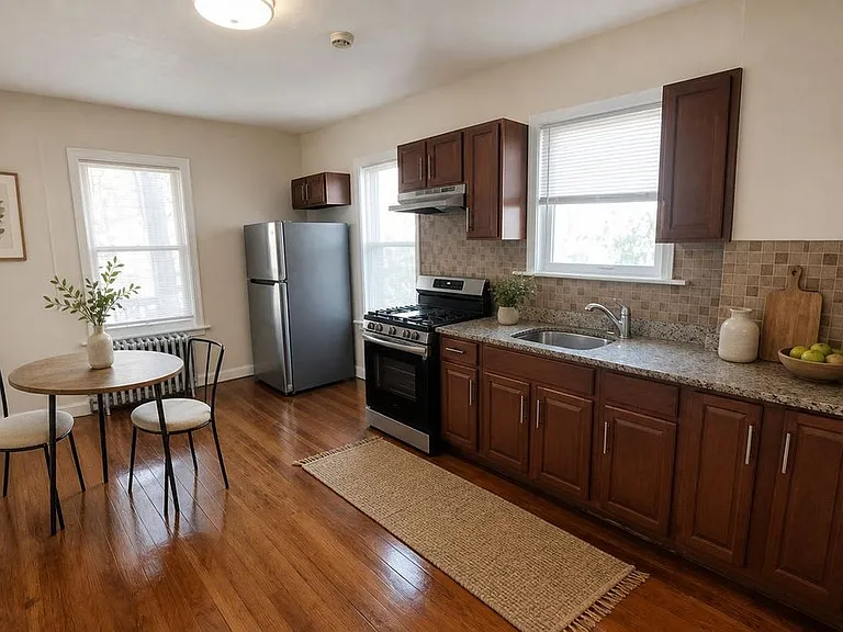 35 Catawba St #2 — Photo 2
