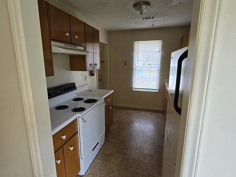 307 Fairview St #1 — Photo 3