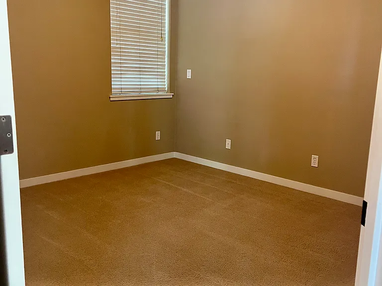 2302 NE Mary Rose Pl #1 — Photo 13