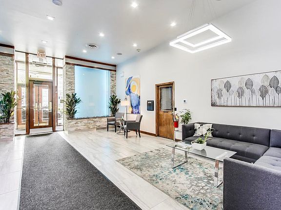 3rd image of 6325 N Sheridan Rd APT 2101