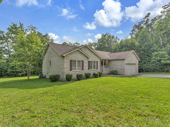 2nd image of 1427 Maxwell Hill Rd