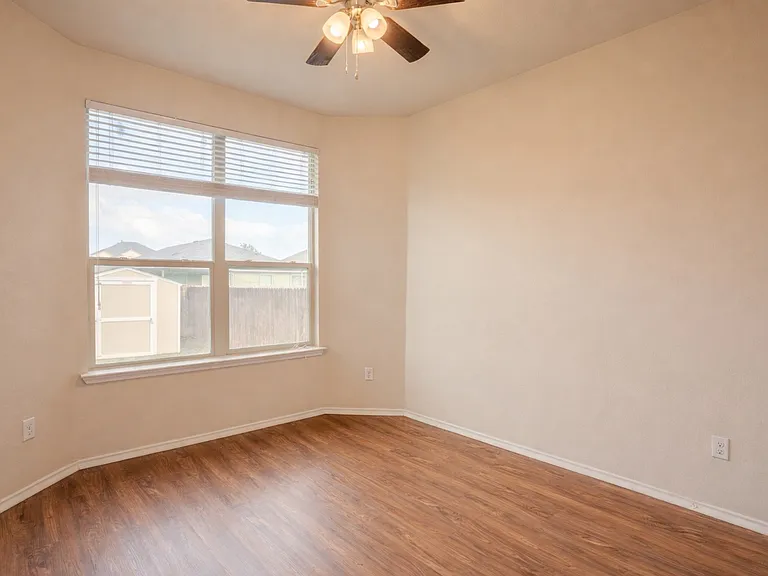 6217 Dorothy Muree Dr — Photo 7