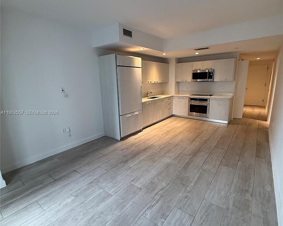 1st image of 45 SW 9th St APT 1004