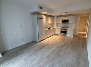 45 SW 9th St APT 1004, Miami, FL 33130