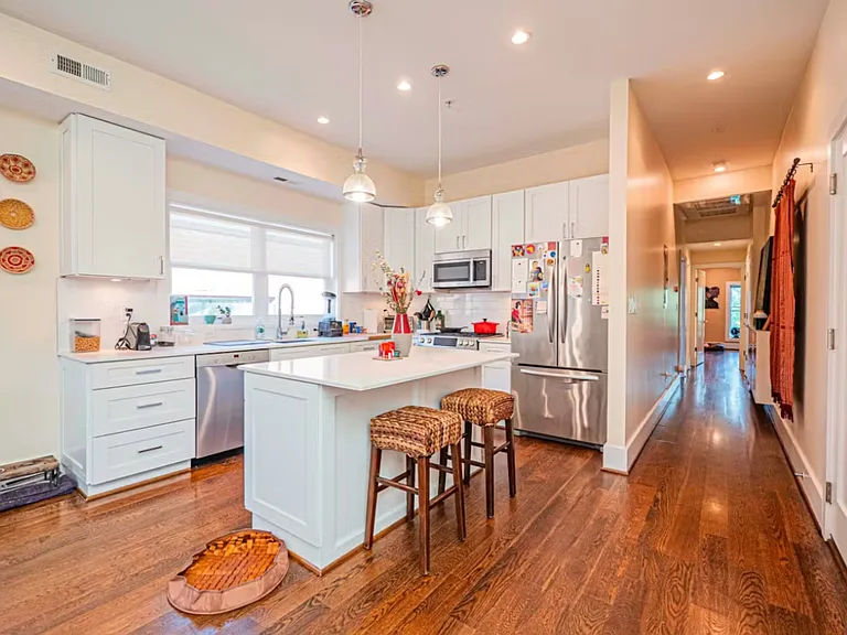 1682 Irving St NW #4 — Photo 3