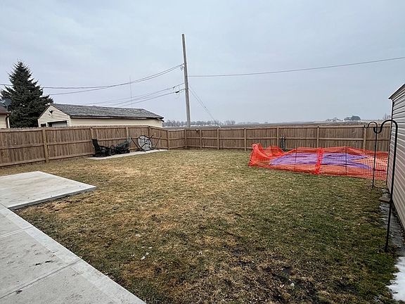 5th image of 1216 Hamilton Rd