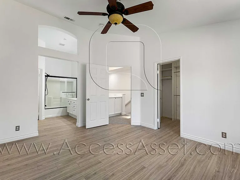 3410 E Salisbury Cir #C — Photo 14
